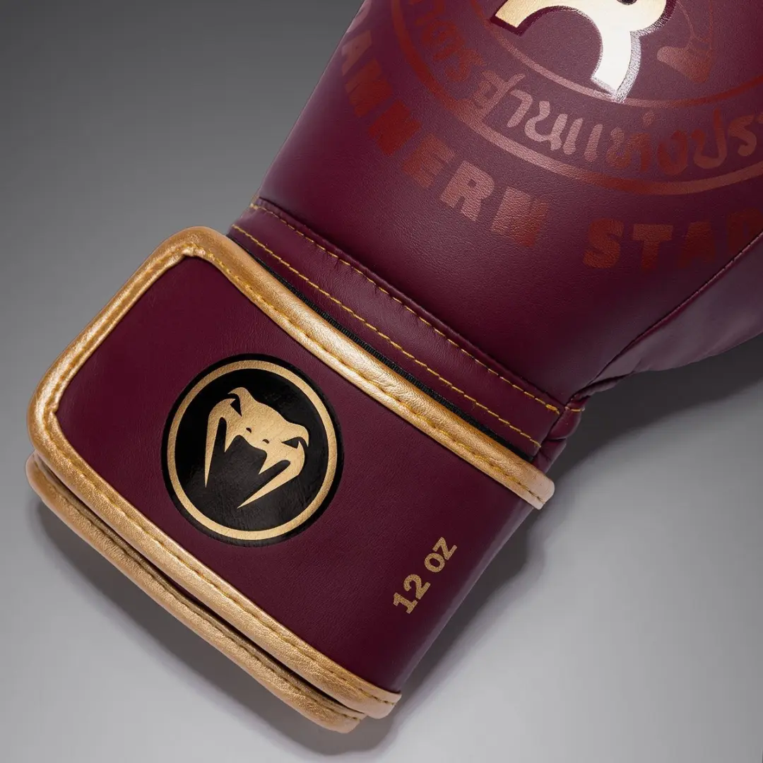 Venum x Rajadamnern Muay Thai Handschoenen 8 OZ - Burgundy/Goud