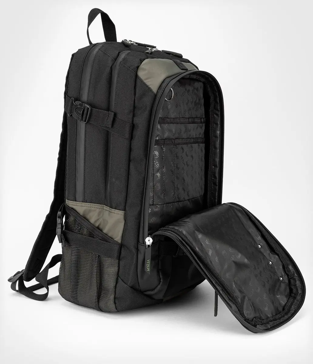 Venum Challenger Pro Evo Rugzak 22L - Khaki/Zwart