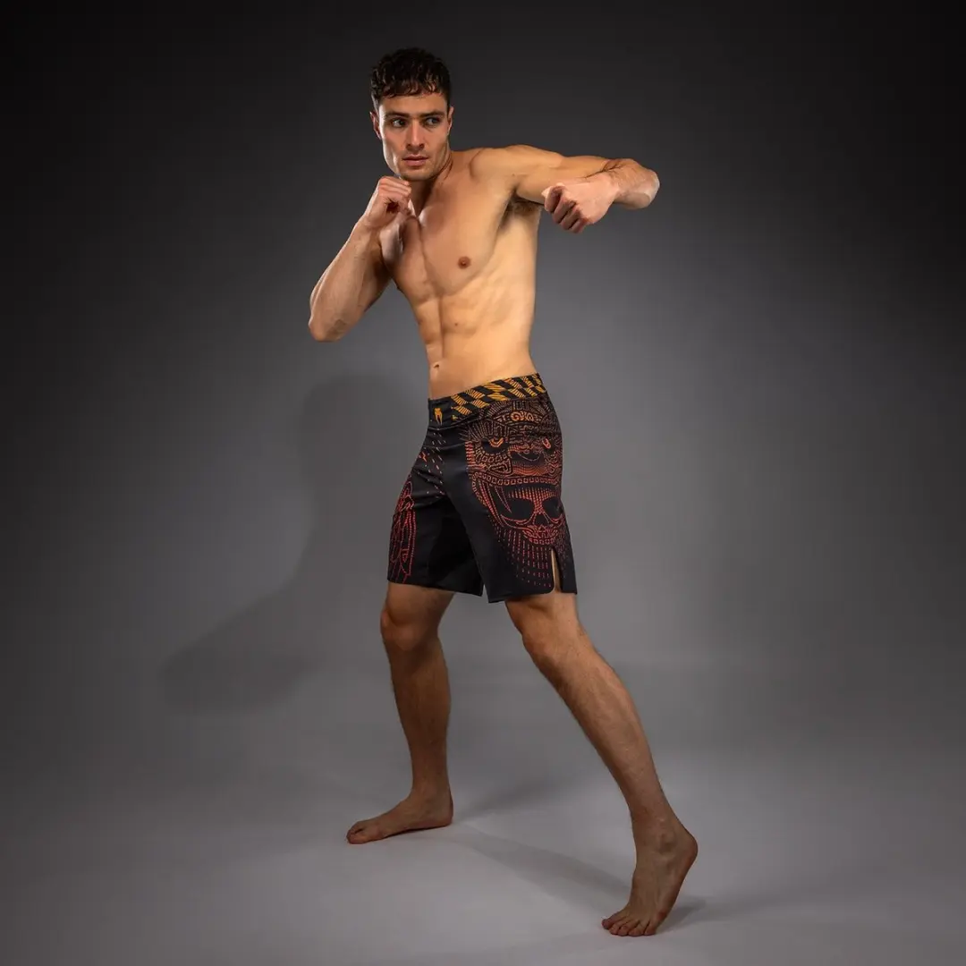 Venum Quetzal Fury Fightshorts - L - Zwart/Fury Rood/Mandarijn