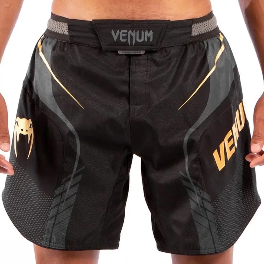 Venum Athletics Fightshorts Zwart/Goud