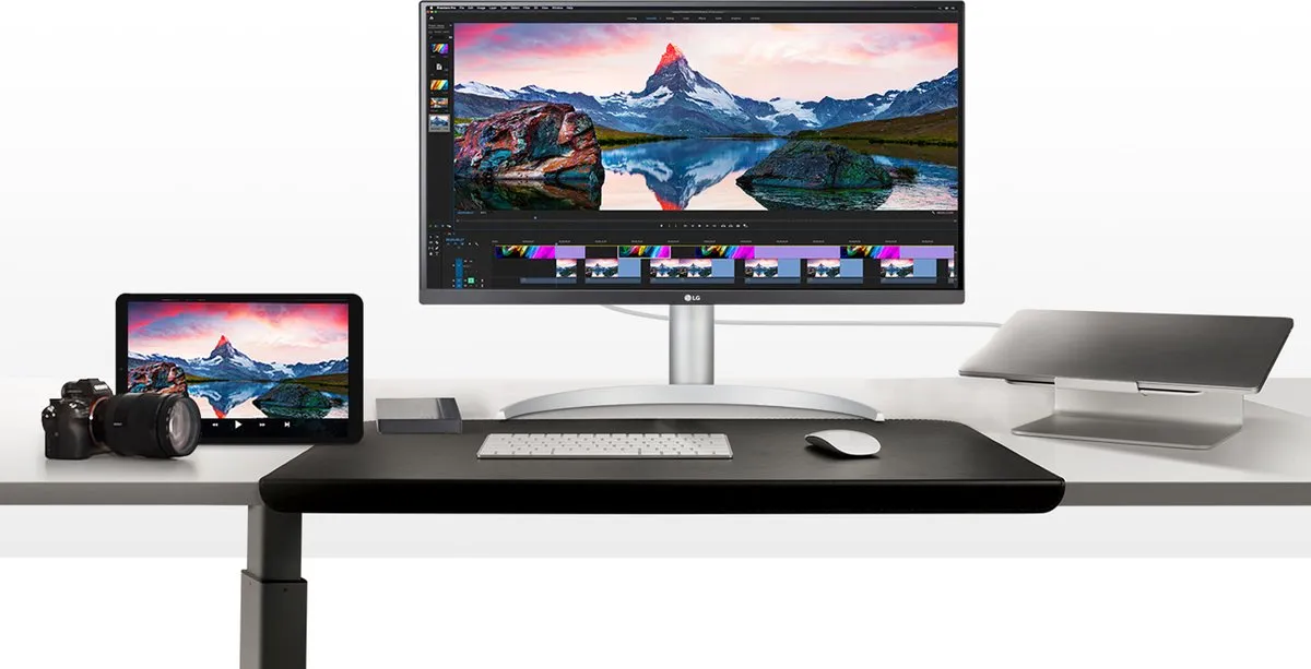 LG 27UP650-W 4K IPS Monitor 27 inch