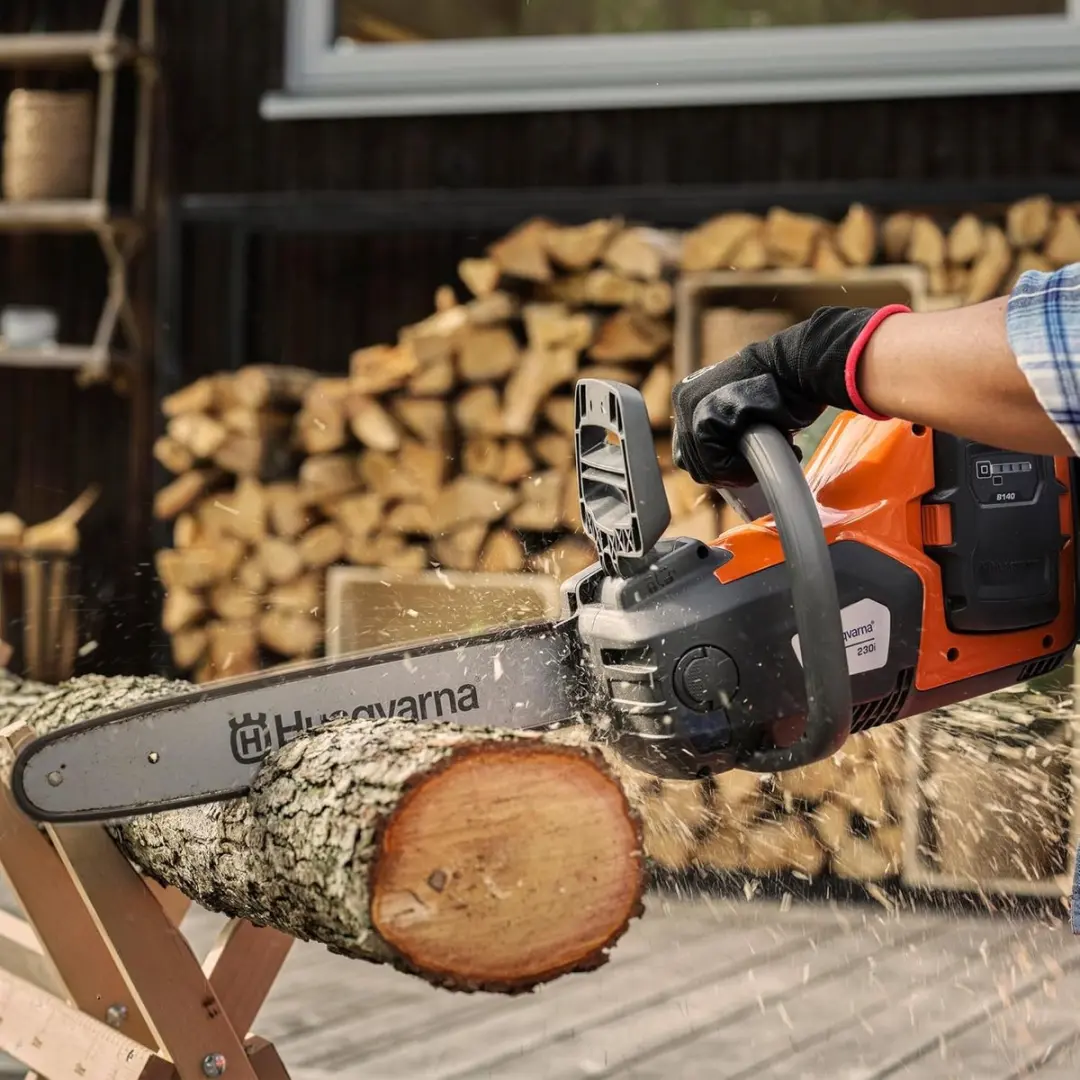 Husqvarna 230i Accu-kettingzaag - 1 Accu