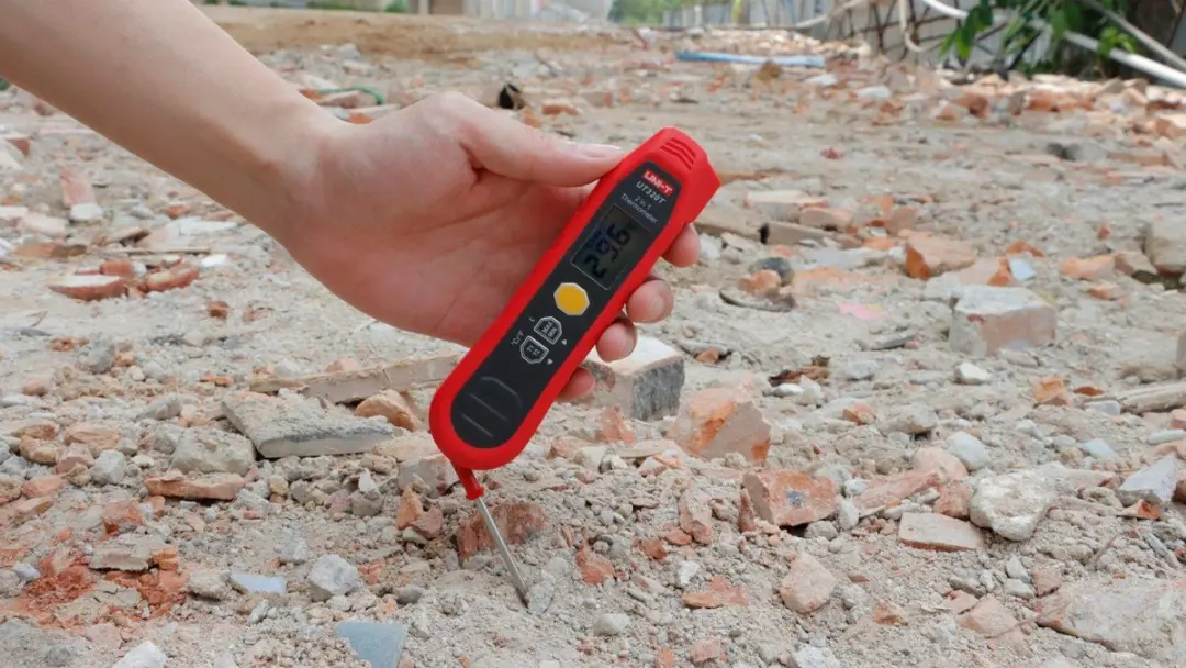 UNI-T UT320T 2-in-1 Thermometer -40°C tot 300°C