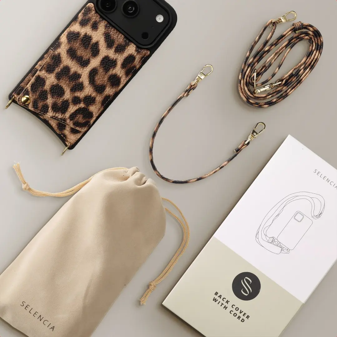 Selencia Hoesje iPhone 17 Pro Leopard - 2 Pasjes