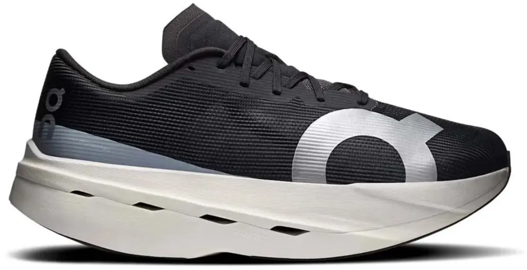 ON Running Cloudboom Volt Hardloopschoenen