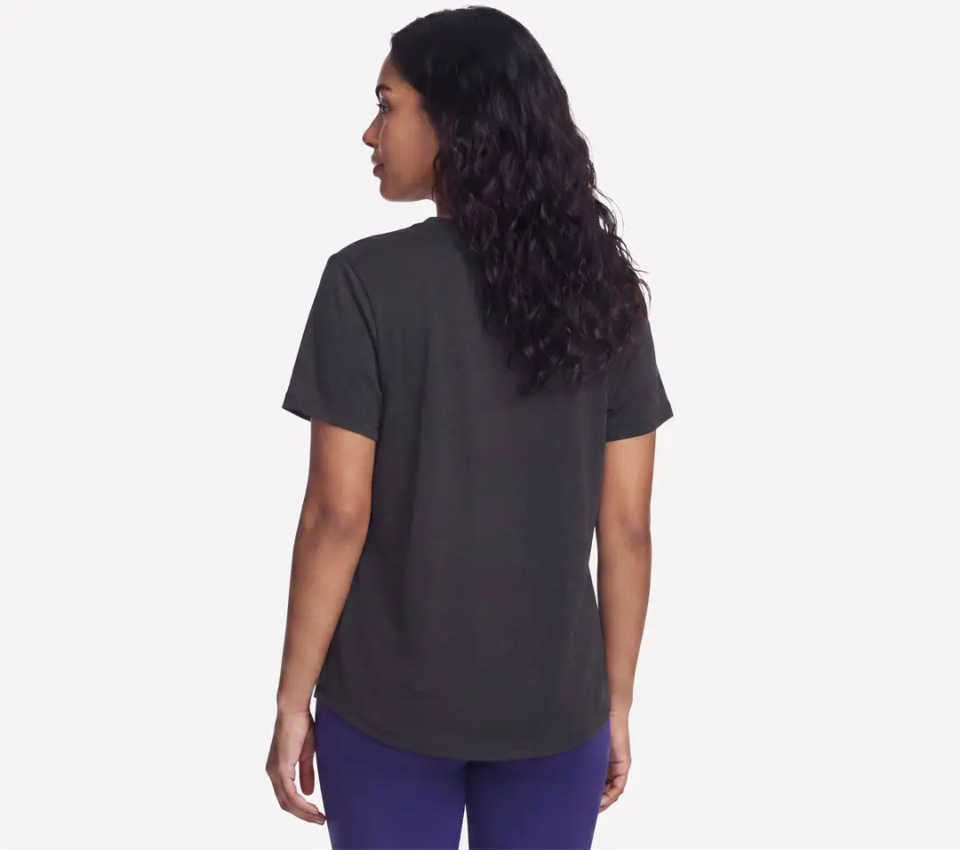 Skechers SKECHSOFT ELEVATE TEE Dames T-shirt - Zwart