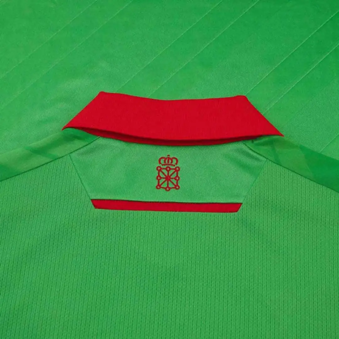 Macron Ca Osasuna 25/26 Junior T-shirt - 11-12 jaar - Groen/Rood