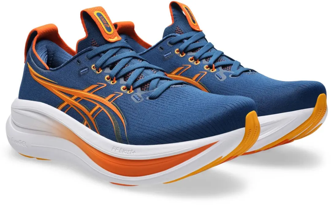 ASICS Gel-Nimbus 28 Hardloopschoenen - 45 - Blauw
