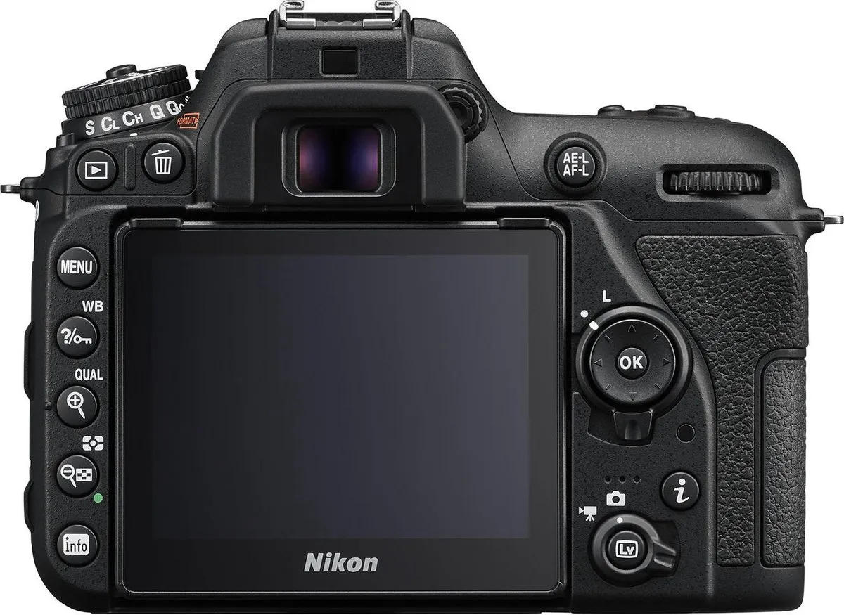 Nikon D7500 VBA510AE Body - Zwart
