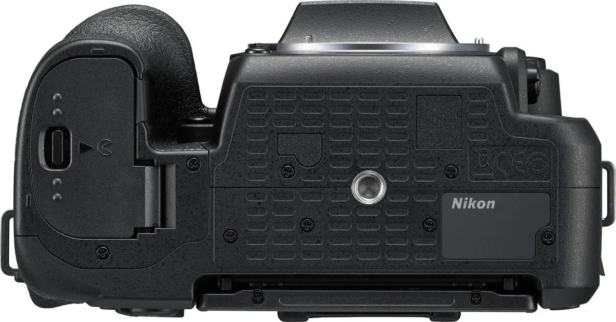 Nikon D7500 VBA510AE Body - Zwart