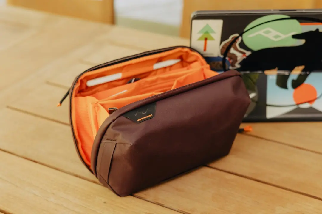 Peak Design Tech Pouch Eclipse - Schoudertas - Rood