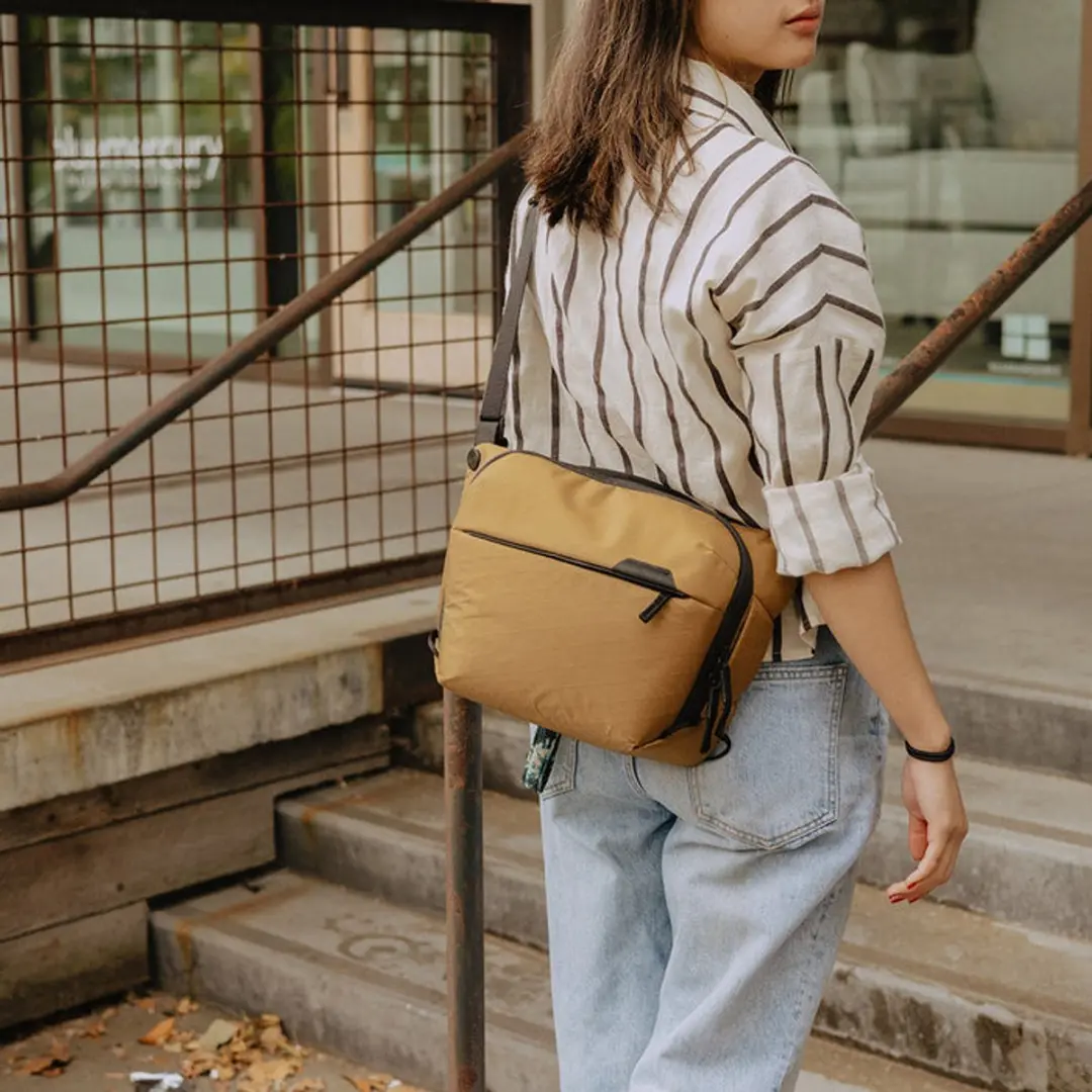 Peak Design Everyday Sling 6L v2 M - Bruin