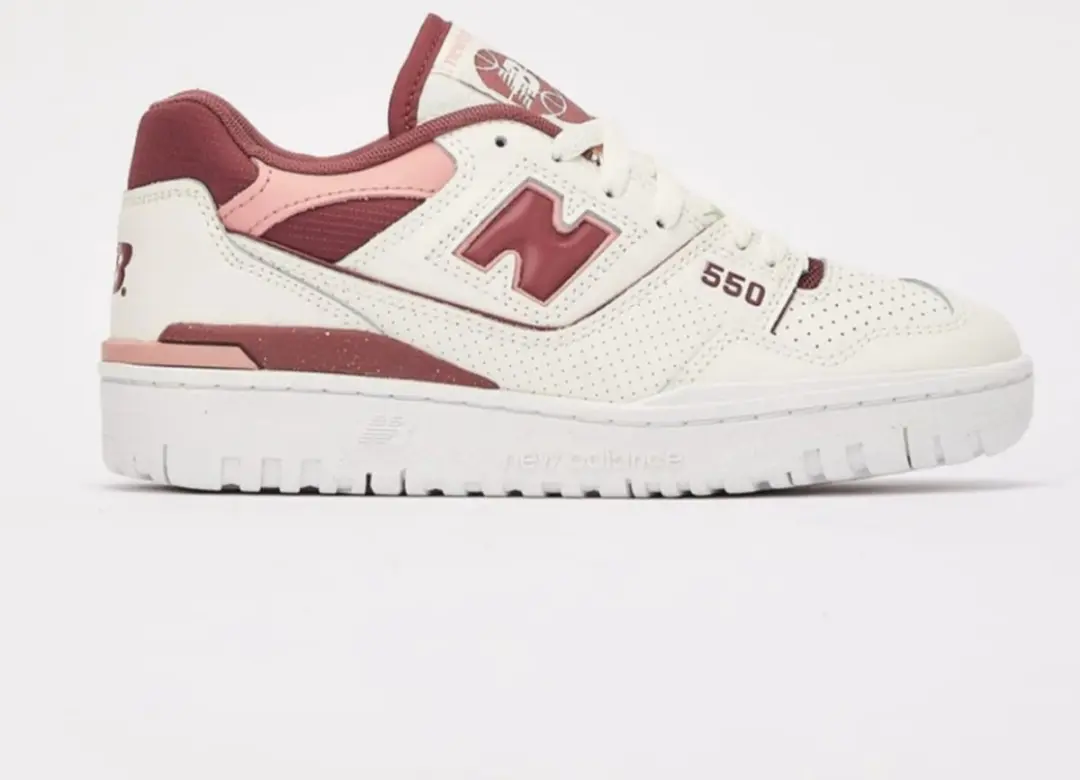 New Balance 550 Washed Burgundy - Maat 37