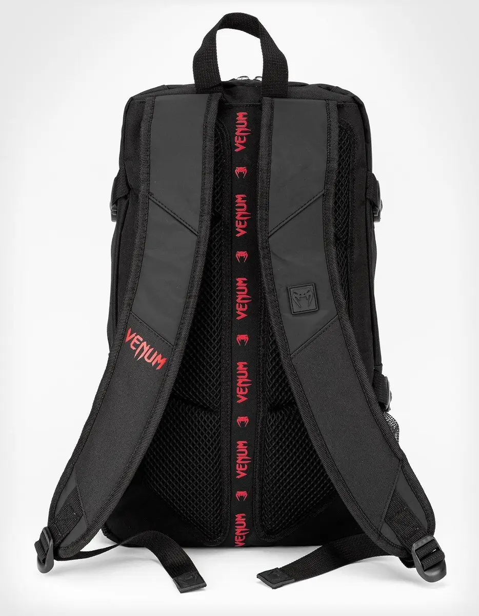 Venum Challenger Pro Evo Rugzak 22L - Zwart/Rood
