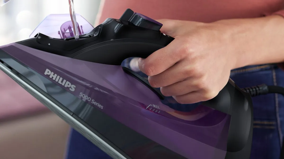 Philips DST5030/80 Stoomstrijkijzer 2400W - 45g/min Stoom - Zwart/Paars - afbeelding 6 van 6