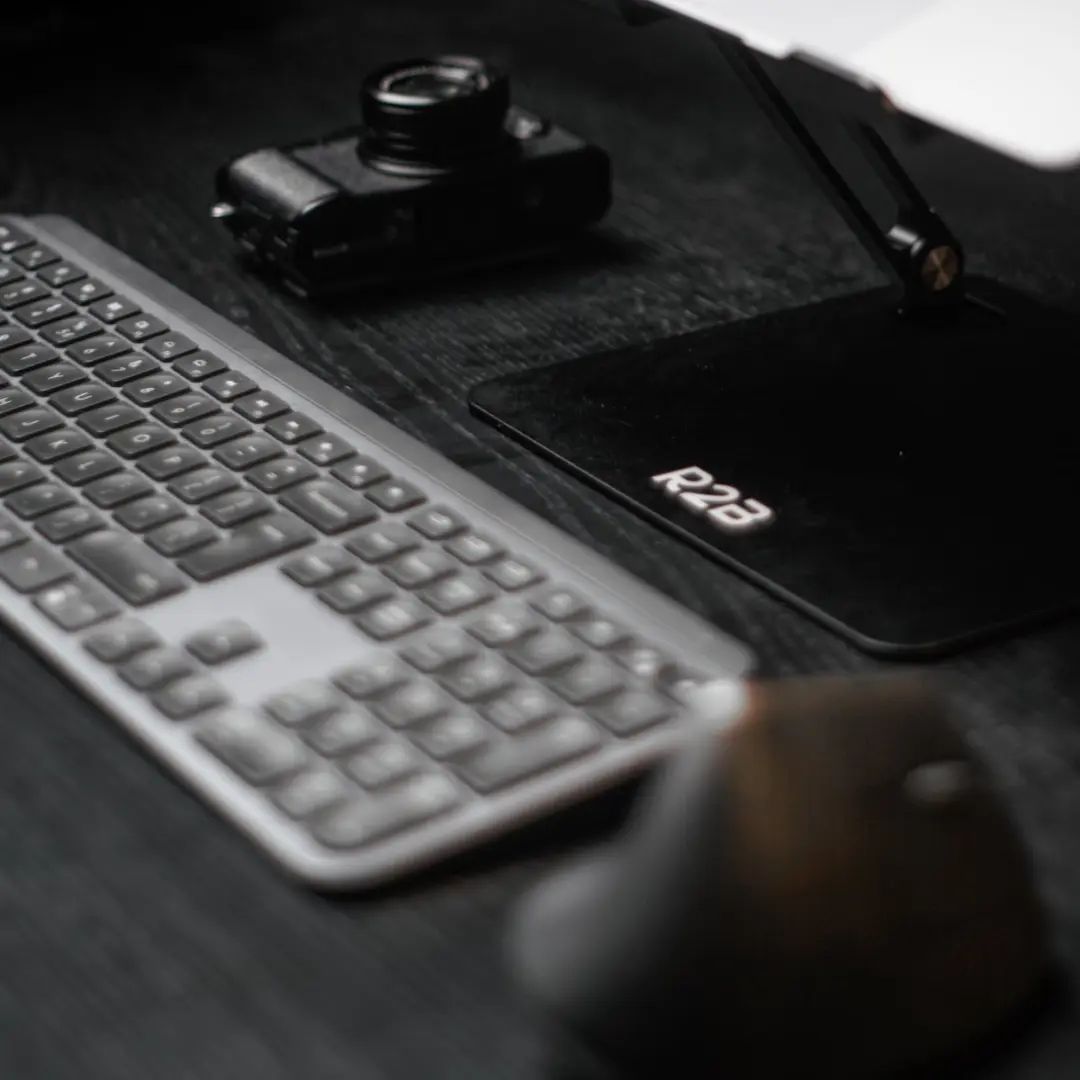R2B Laptopstandaard Verstelbaar 10-17" - Zwart