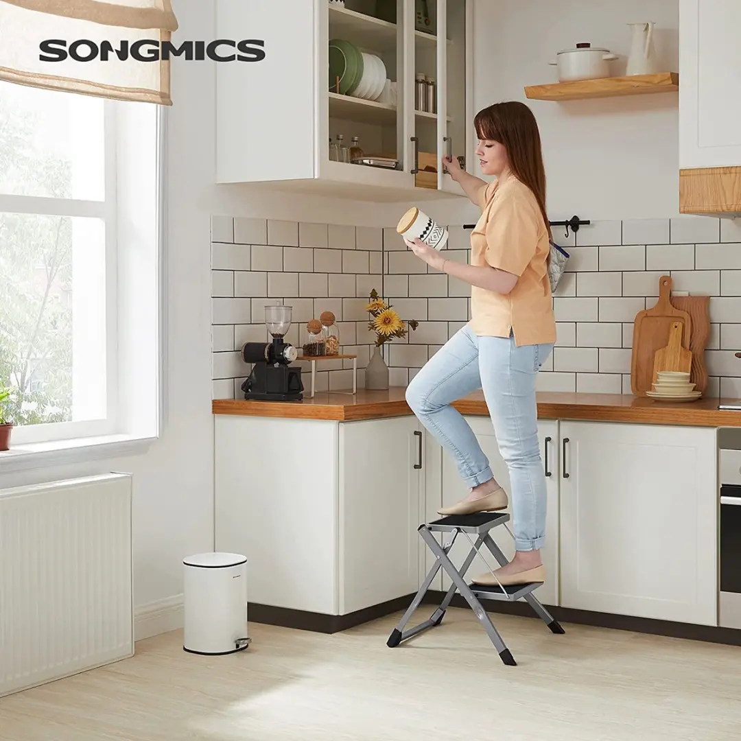 Songmics Trapladder 2 treden - Grijs/zwart
