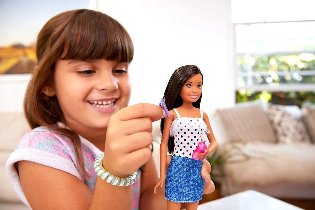 Barbie Babysitter Skipper Dots FXG92 - Multicolor