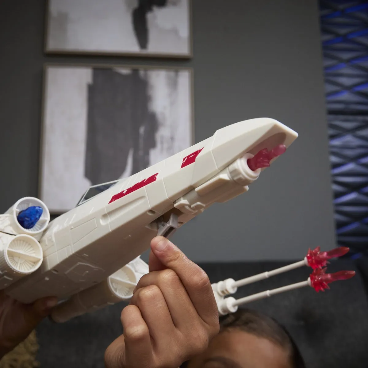 Hasbro Star Wars speelgoed X-Wing ruimteschip voor kinderen.