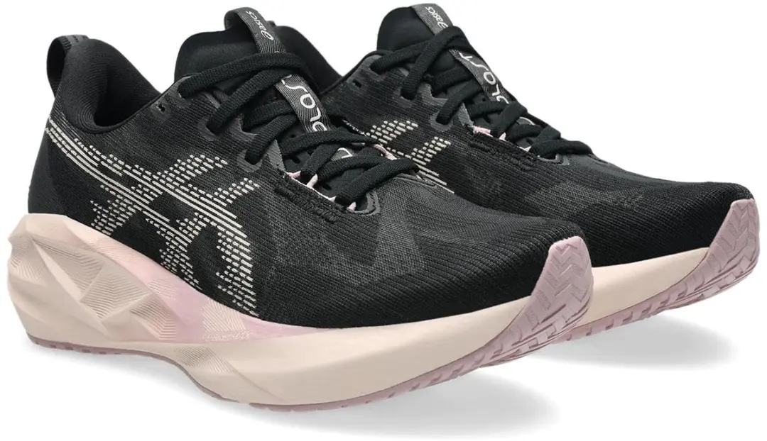 ASICS Novablast 5 WS Hardloopschoenen 39.5