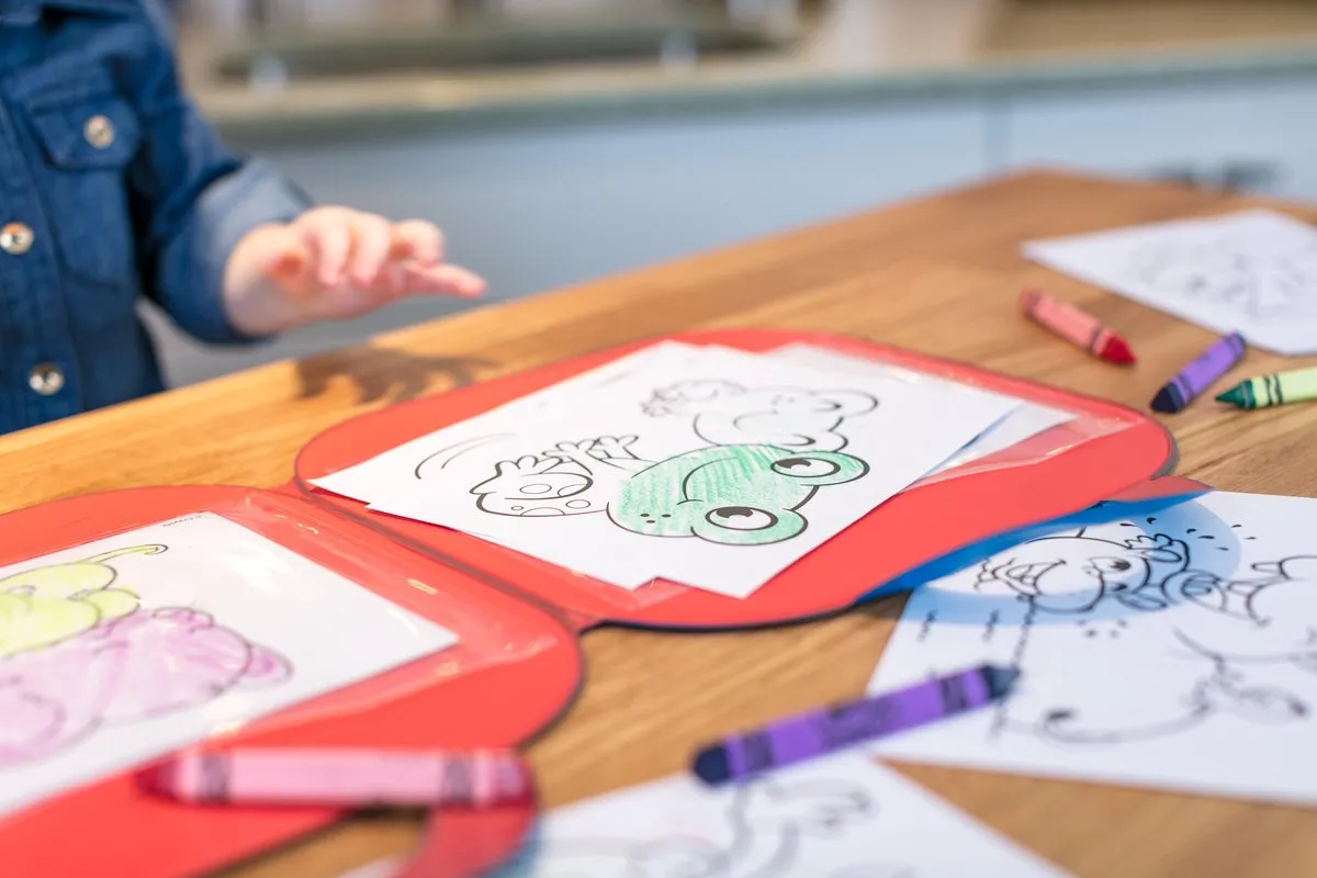Crayola Mini Kids Afwasbare Dry-Erase Activiteitenmat - Veelkleurig