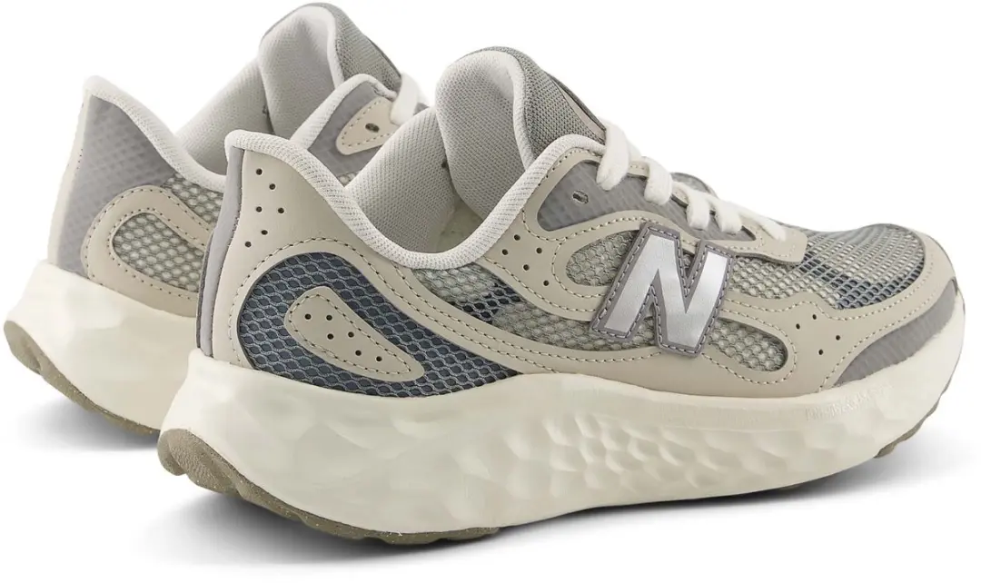 New Balance Fresh Foam Arishi Dames - Hardloopschoen 42.5 - Grijs