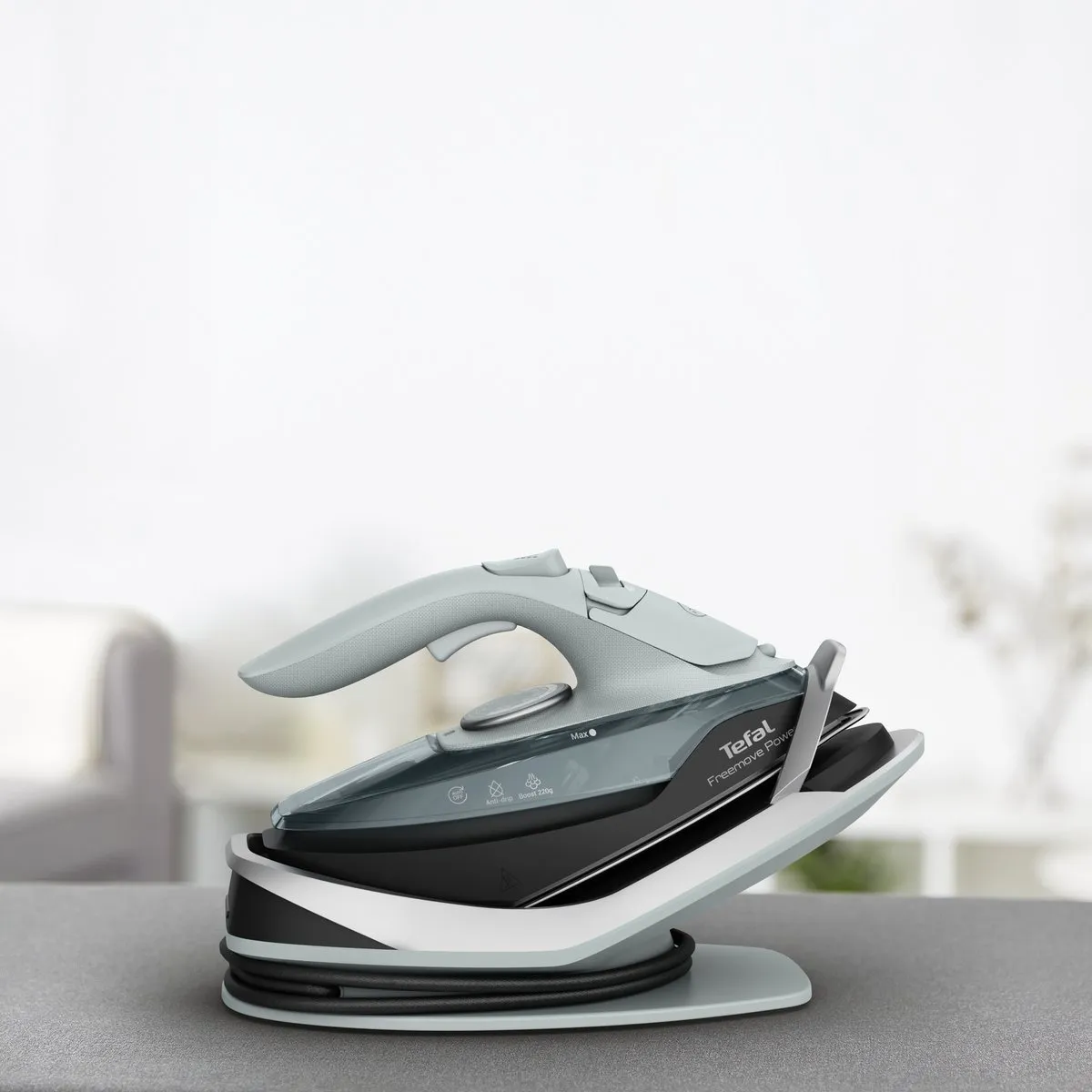 Tefal Freemove Power FV6670E0 Stoomstrijkijzer - Draadloos - 2600W
