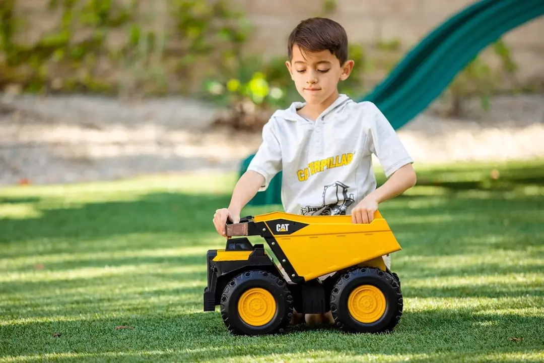 Caterpillar Mighty Steel Kiepwagen Dump - Geel