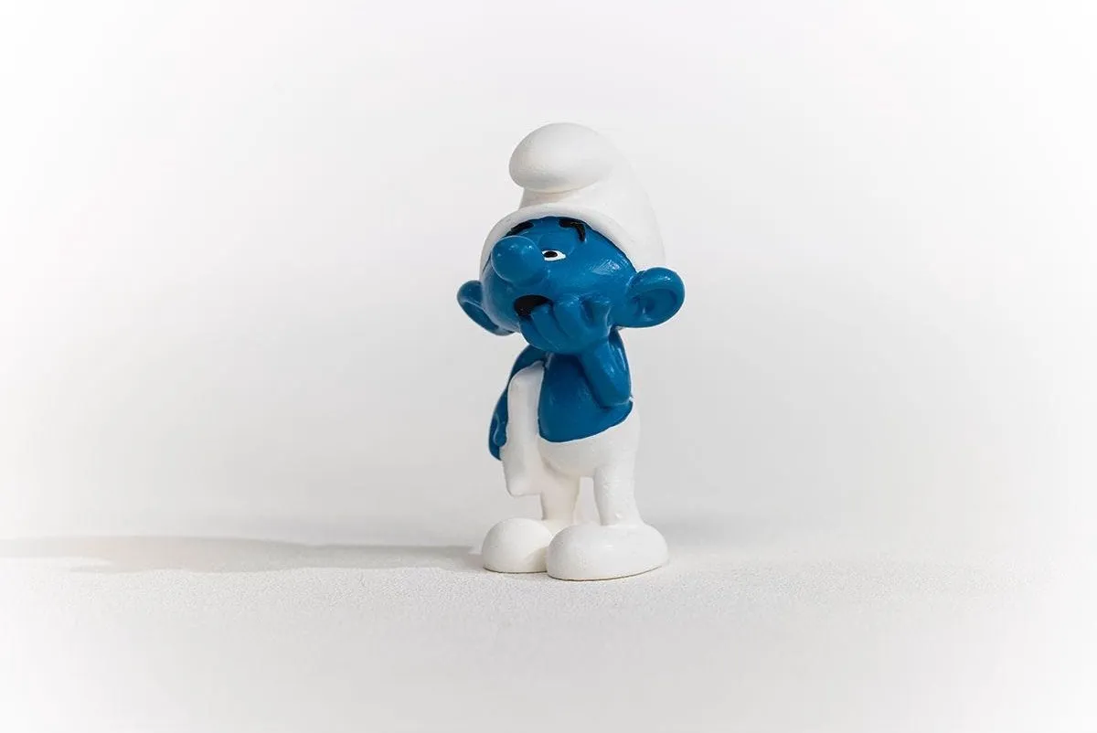 Schleich Luilaksmurf 20838 - Blauw - afbeelding 6 van 6