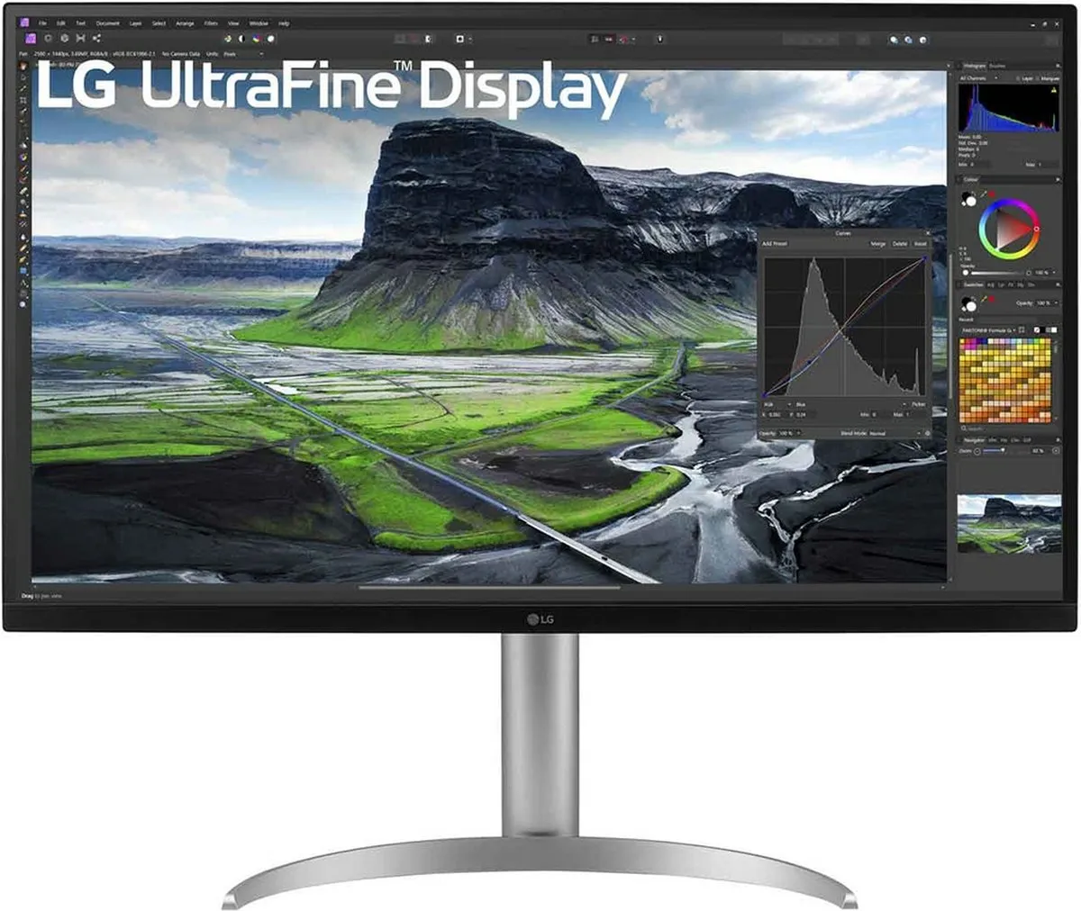 LG UltraFine 32UQ850V-W 4K Monitor - 32 inch - USB-C 90W