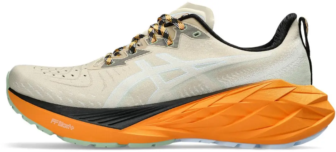 ASICS Novablast 4 TR Hardloopschoenen 44.5