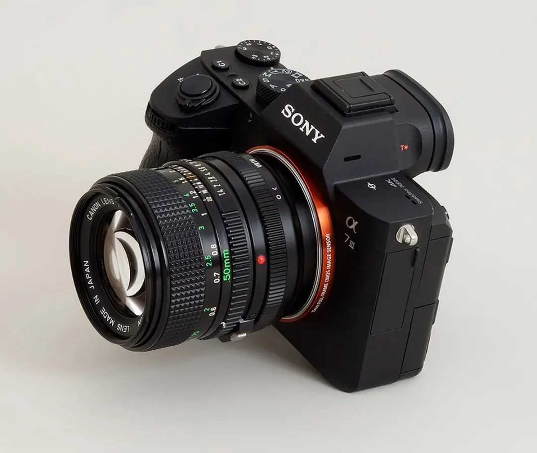 Urth D238781 Lens Mount Adapter - Canon FD naar Sony E - Zwart