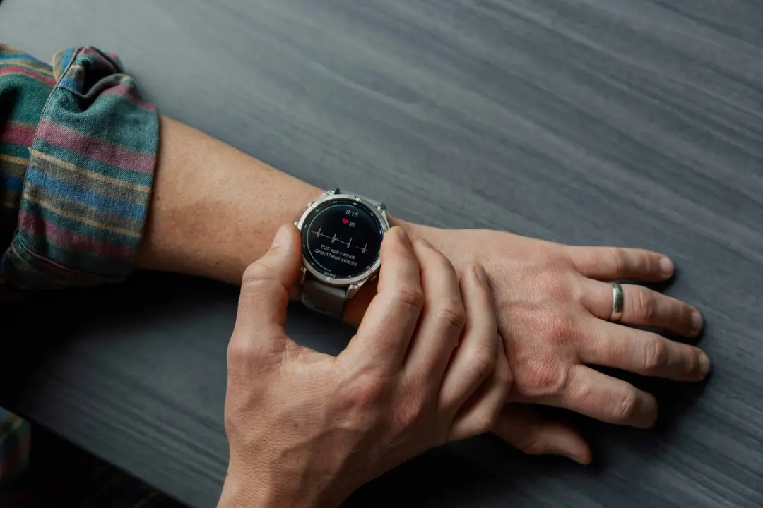 Garmin fēnix 9 GPS Smartwatch 43mm - AMOLED - Grijs