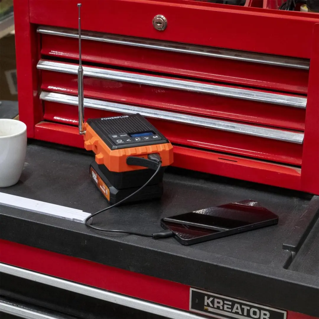 Powerplus POWDP8070 Bluetooth Luidspreker & Radio - Oranje - afbeelding 2 van 6