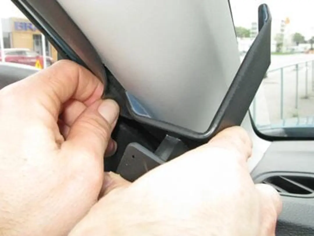 Brodit ProClip Suzuki Vitara 2015 - Left Mount - Zwart
