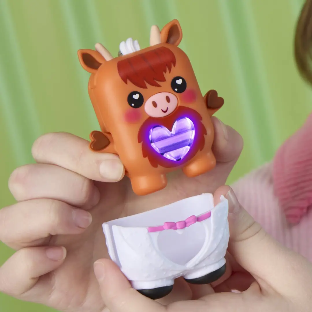 Hasbro Nano-mals Cowbert de Schotse Hooglander - Interactief - afbeelding 6 van 6