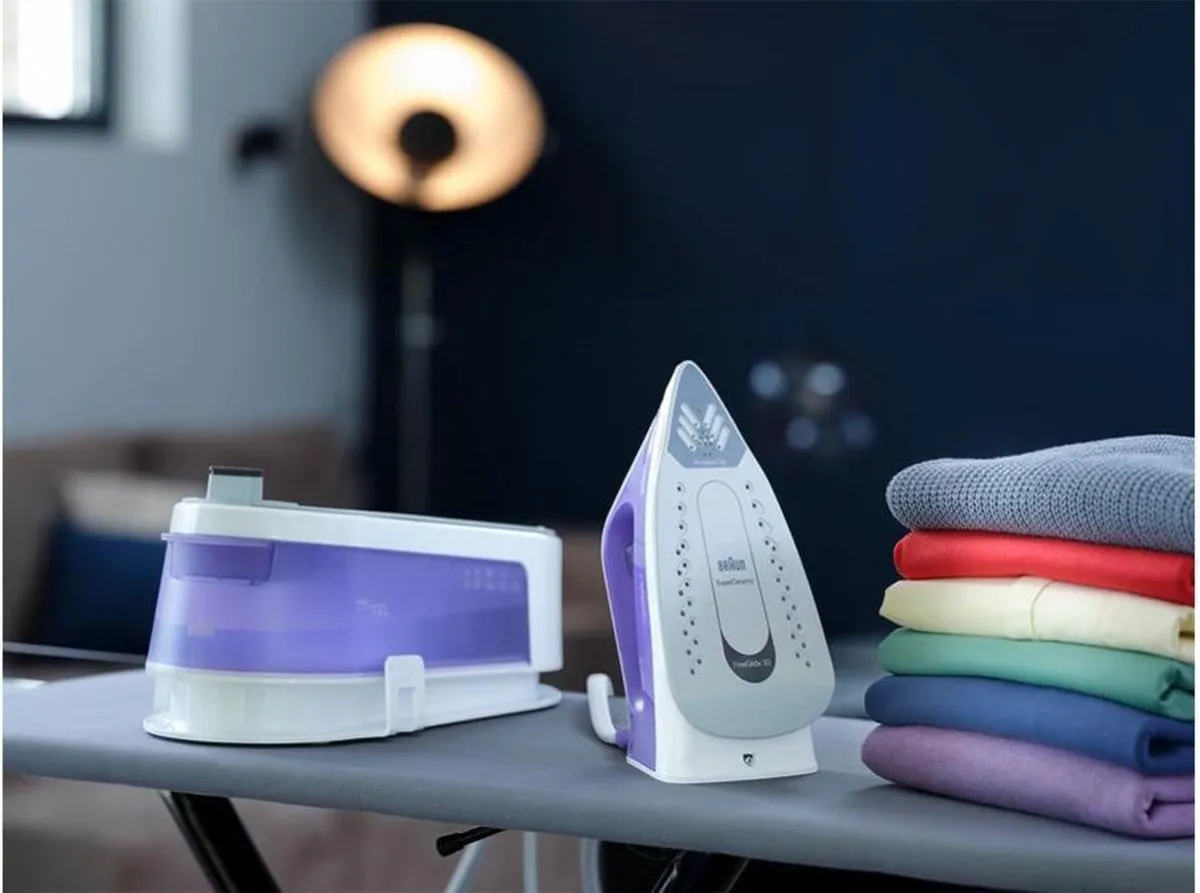 Braun CareStyle 1 IS1014VI Stoomgenerator - 2400W - 1500ml - Violet/Wit