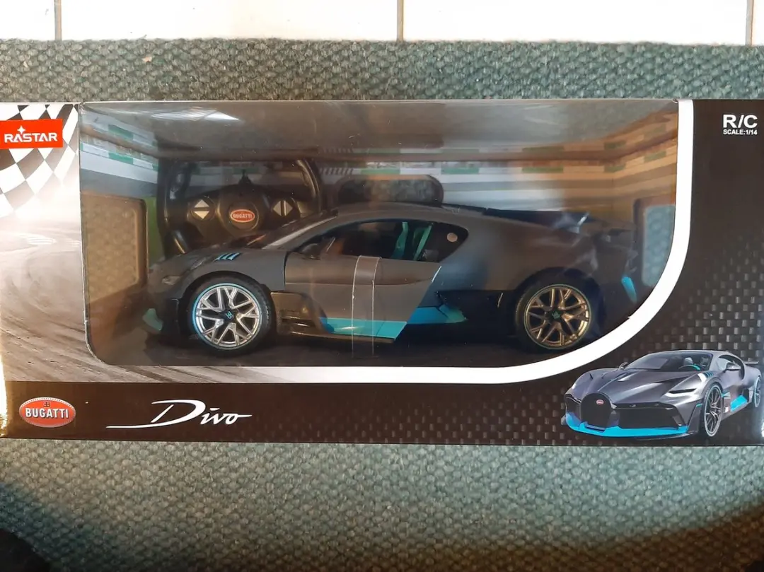 Bugatti Divo RC Auto 1:14