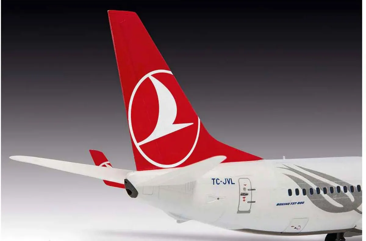 Revell 03772 Boeing 737-800 Modelbouwpakket - 1:144 - Multi