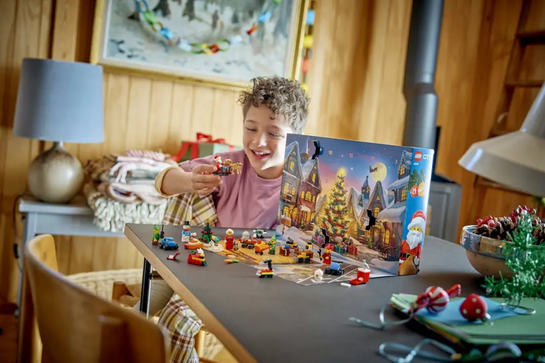 LEGO City Kerstadventskalender 60510 - 24 Verrassingen - Meerkleurig