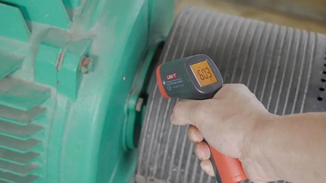 UNI-T UT300A+ Infrarood Thermometer -20°C tot 400°C