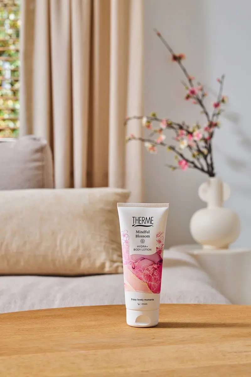 Therme Mindful Blossom Hydra+ Bodylotion 6x200ml - afbeelding 6 van 6