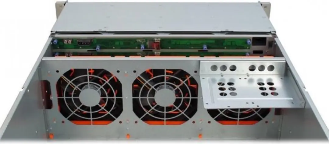 Inter-Tech 4U-4424 Rack - 26x 2.5" + 1x 3.5" - Zwart/Zilver
