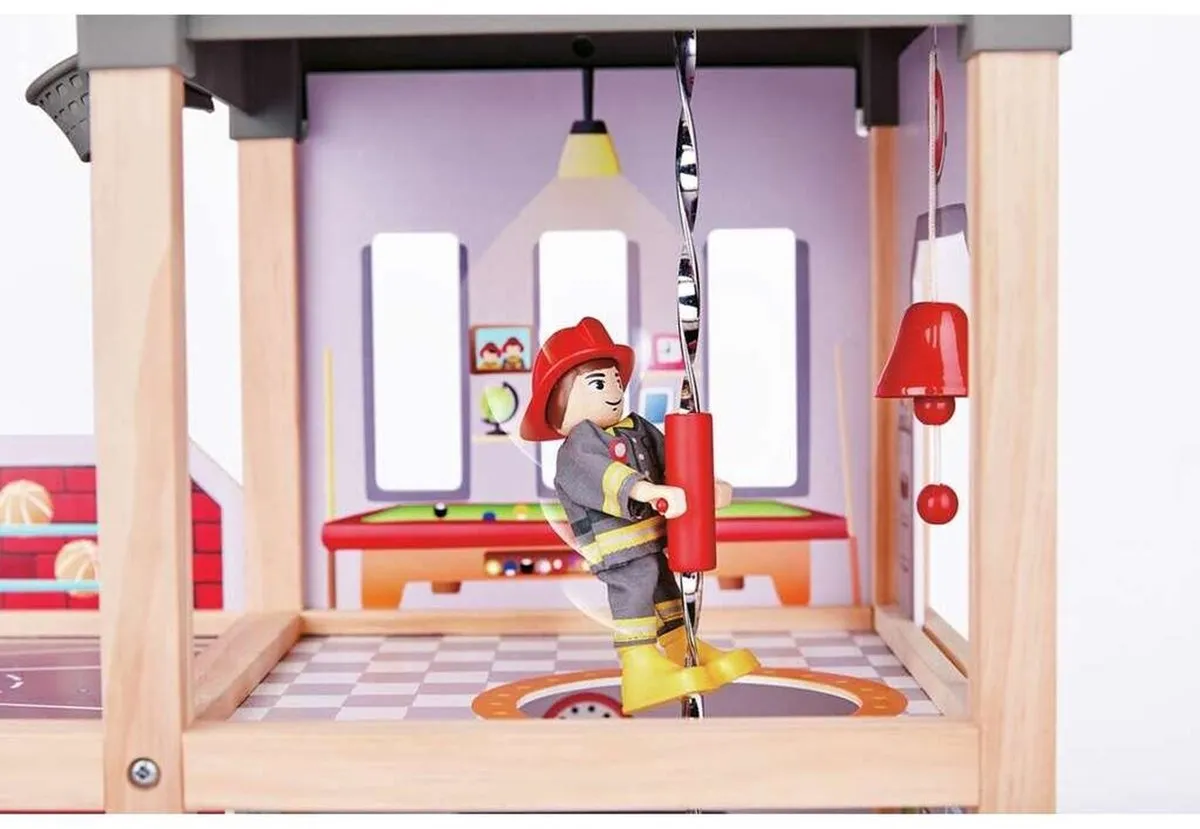 Hape Houten Brandweerkazerne E3023 - Veelkleurig