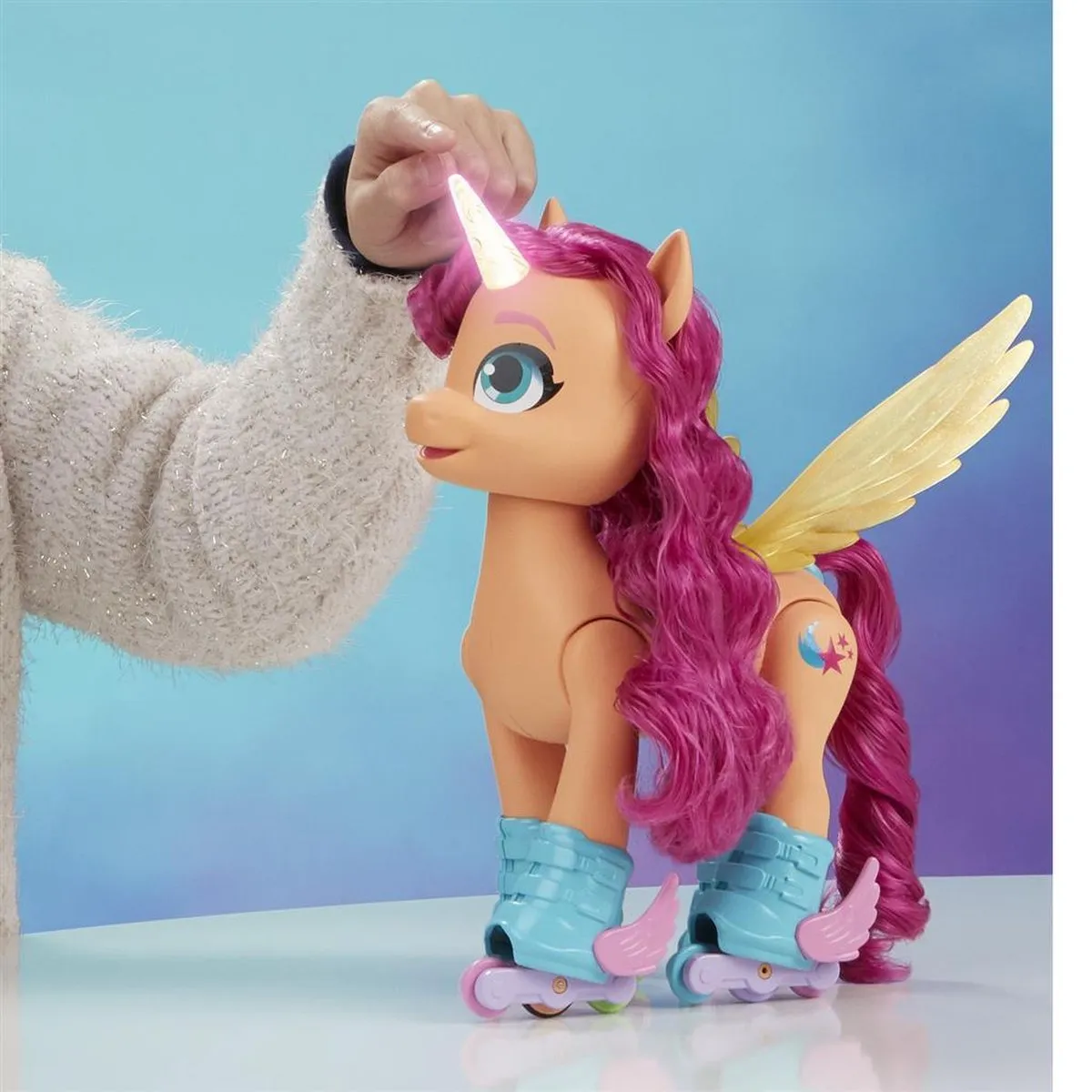 My Little Pony Sunny Zingende Skatende Speelfiguur - Engelstalig
