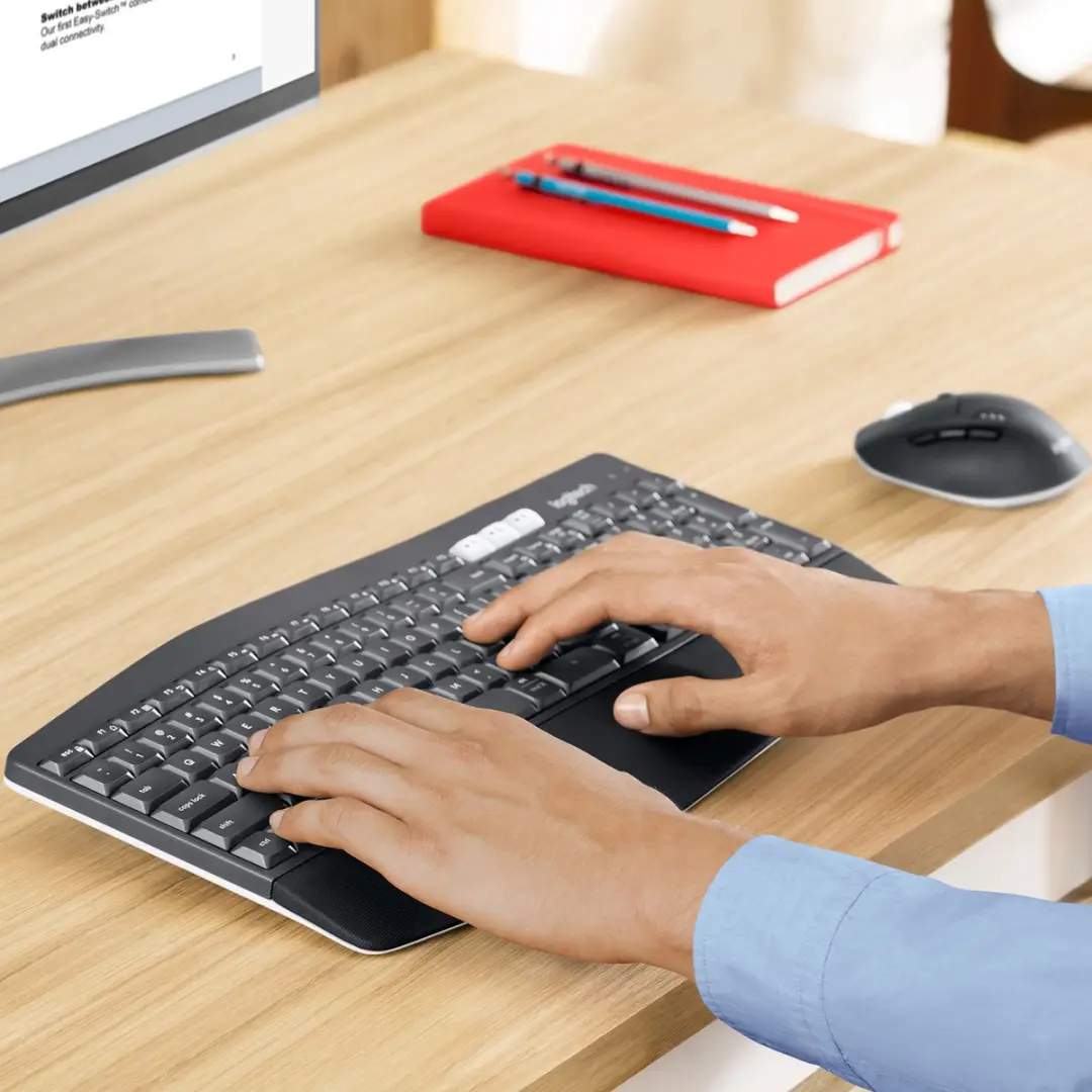 Logitech MK850 Performance Toetsenbord & Muisset - Zwart - afbeelding 6 van 6