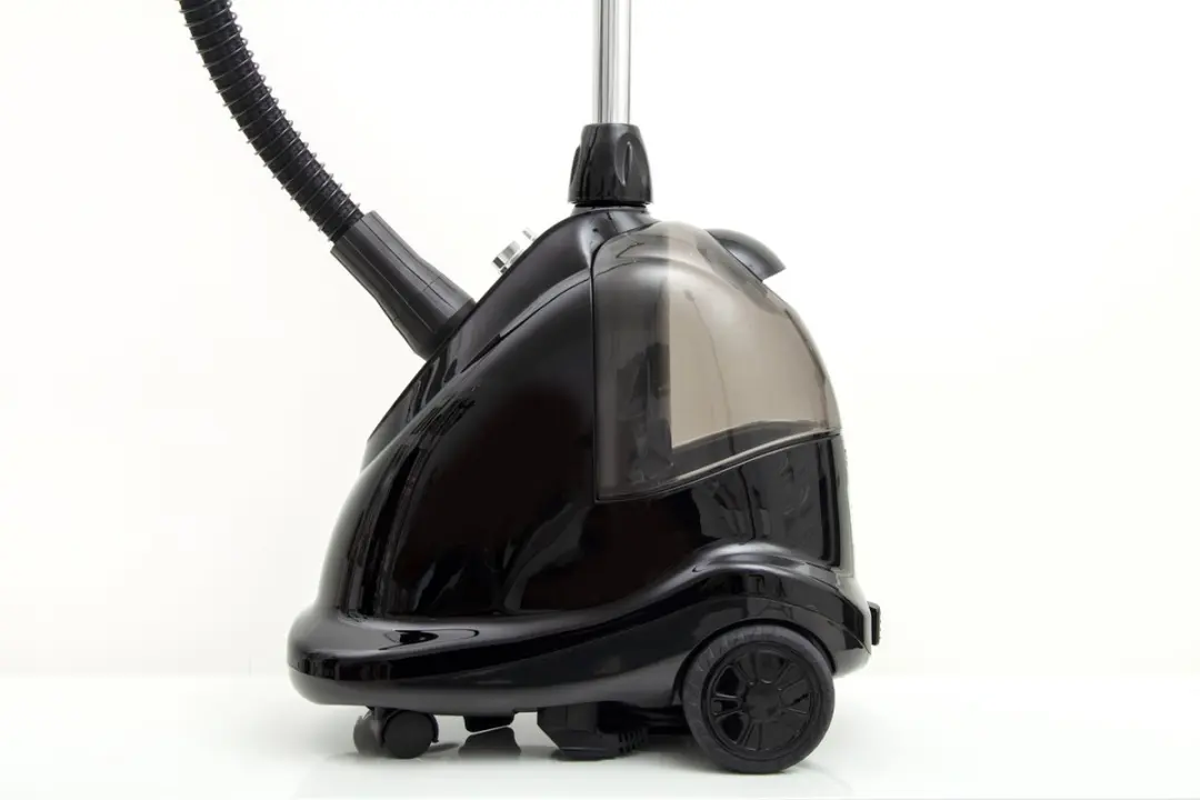 SteamOne 2200PRO Kledingstomer 2200W - Zwart