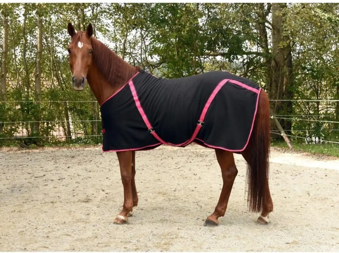 Kerbl Fleece Deken RugBe Classic 145cm - Zwart