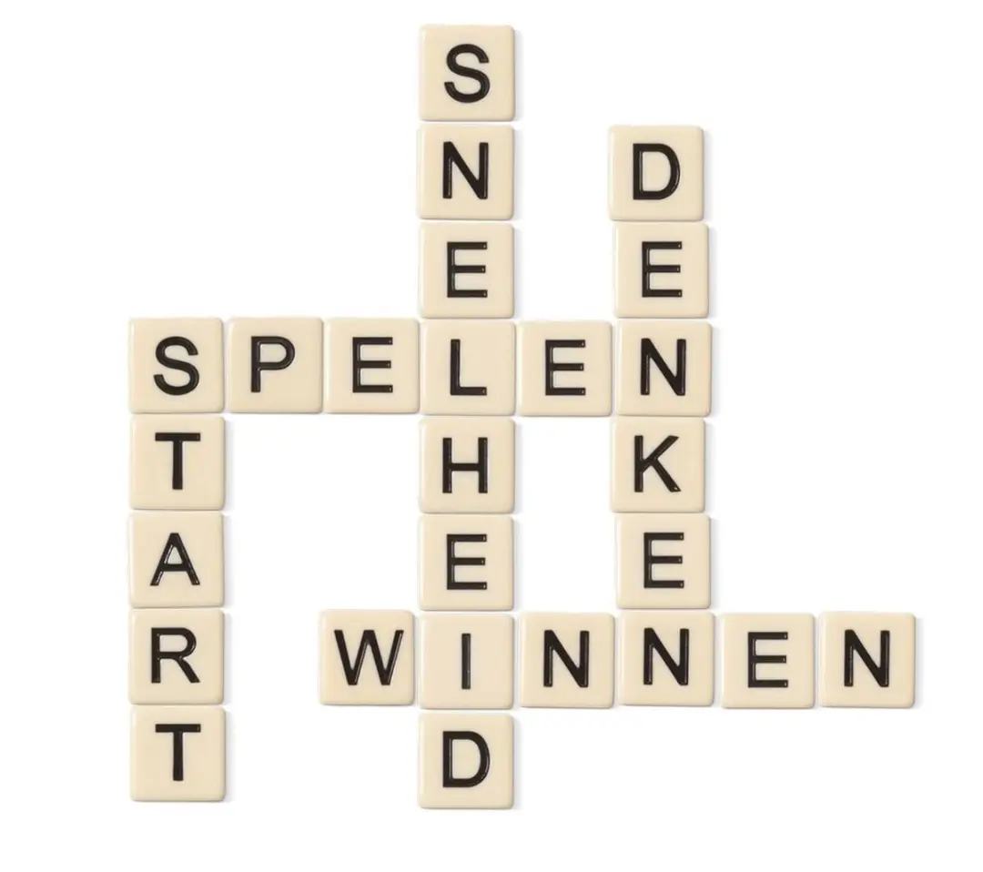 Moose Toys Bananagrams MS91725 Woordspel - 1-8 Spelers