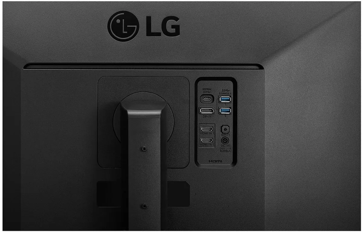 LG 27UK670-B.AEU Monitor 27" - USB-C 40W - afbeelding 3 van 6